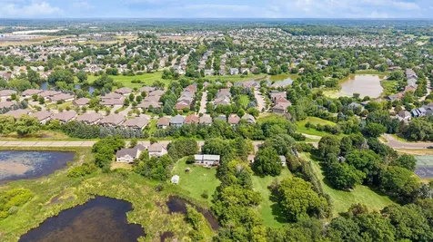 1236 Lakemoor Drive Woodbury MN 55129