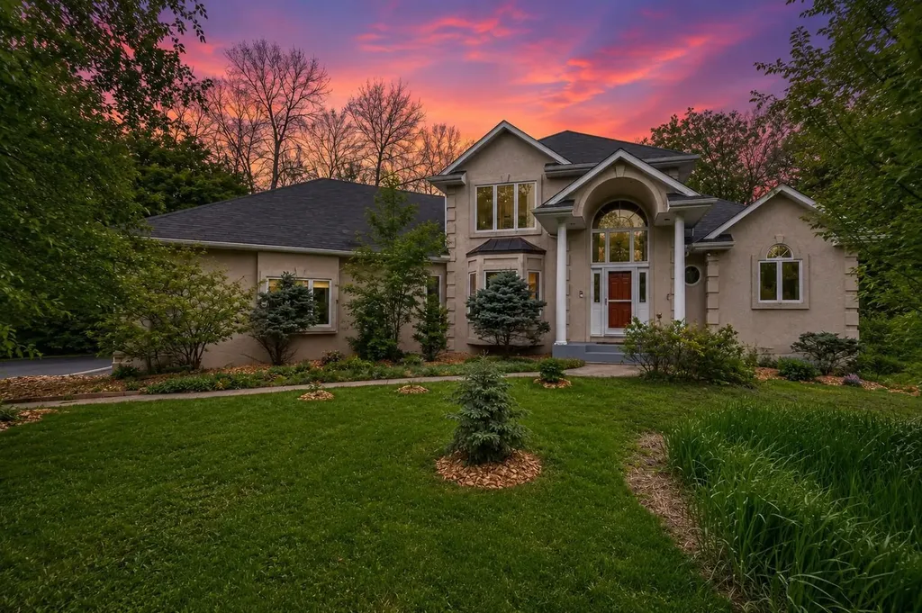 26335 Peach Circle Excelsior MN 55331