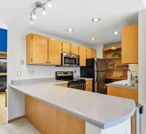 3062 Lake Shore Drive Minneapolis MN 55416