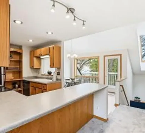 3062 Lake Shore Drive Minneapolis MN 55416