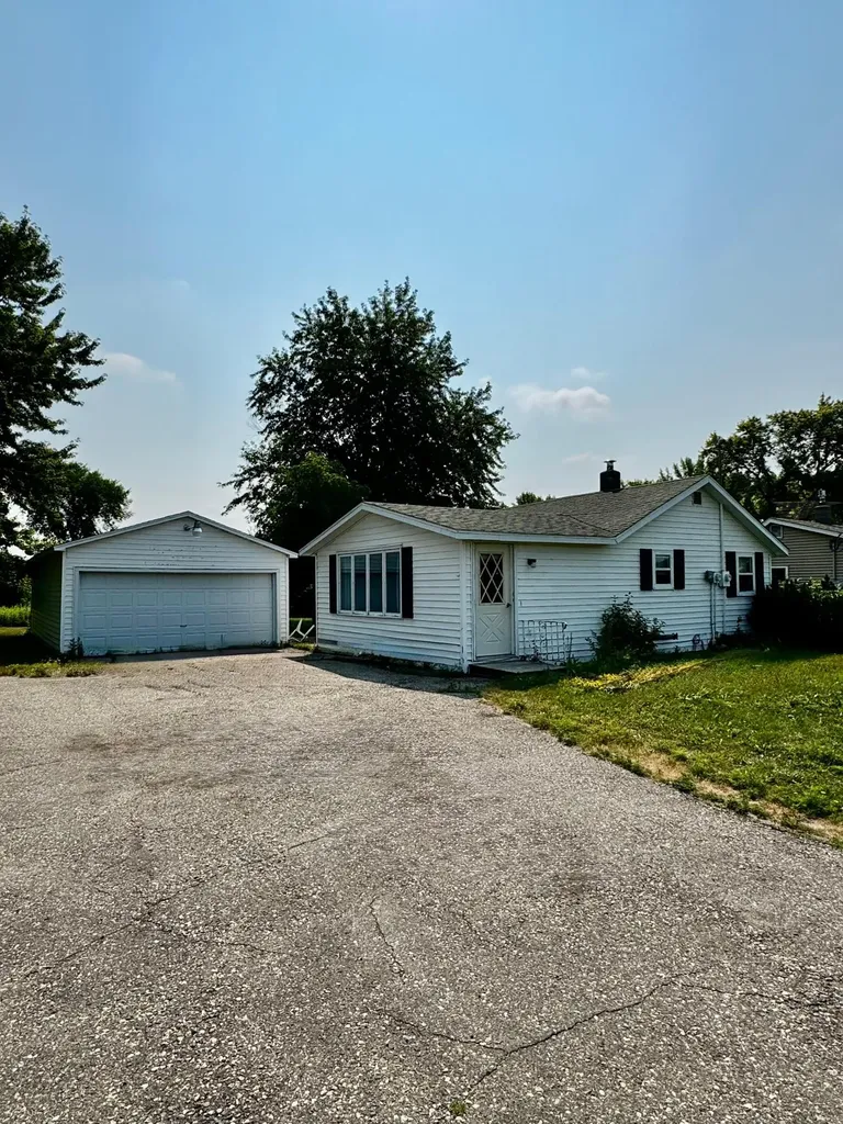 2210 Us Highway 59 Mahnomen MN 56557