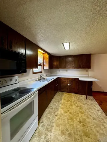 2210 Us Highway 59 Mahnomen MN 56557