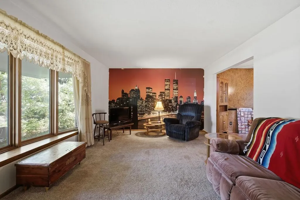 2814 Crosstown Boulevard NE Andover MN 55304