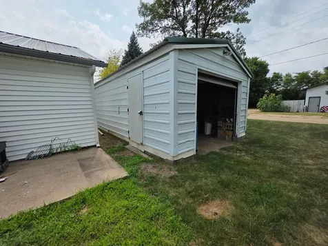206 Pine Avenue N Canby MN 56220