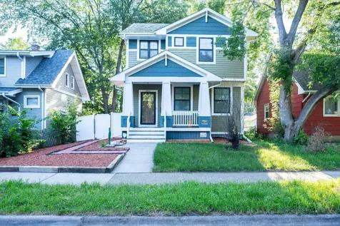 2611 James Avenue N Minneapolis MN 55411