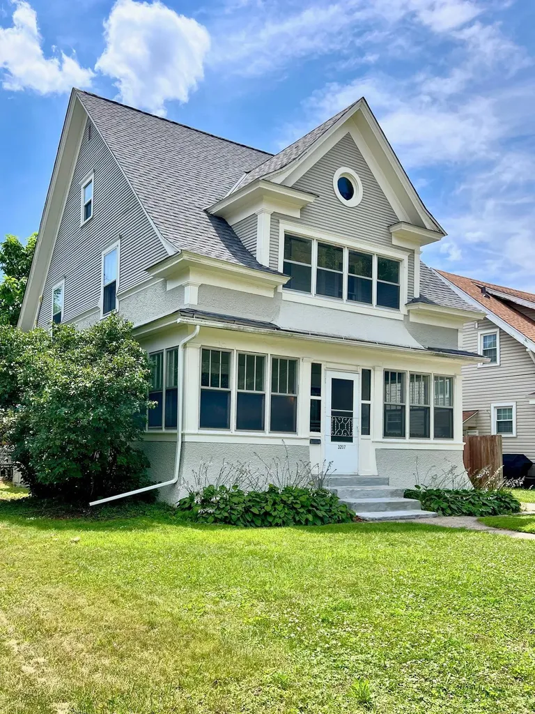 3207 E 42nd Street Minneapolis MN 55406