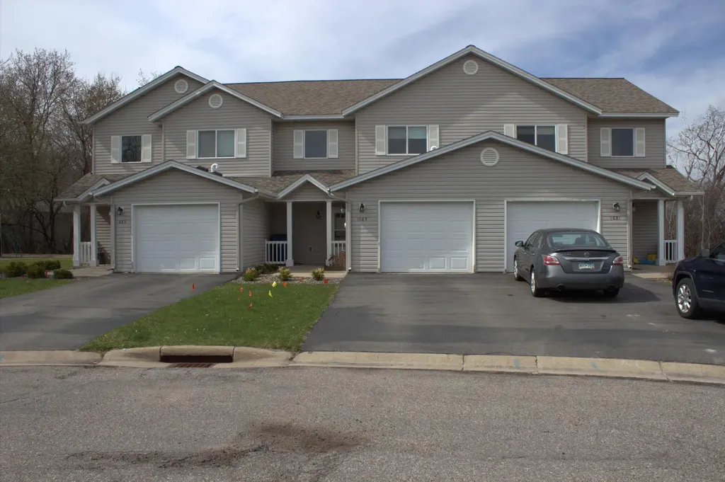 1685 33rd Circle S Saint Cloud MN 56301