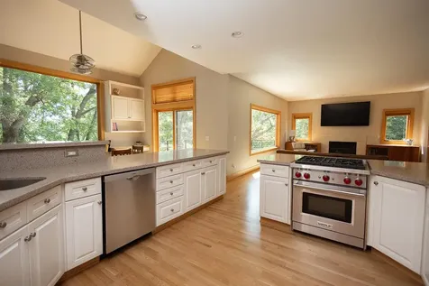 21891 Wagon Wheel Trail Lakeville MN 55044