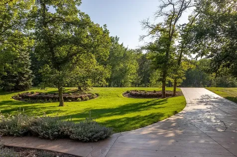 21891 Wagon Wheel Trail Lakeville MN 55044