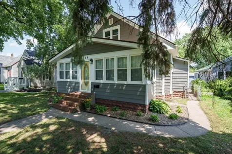 424 16th Avenue N South Saint Paul MN 55075