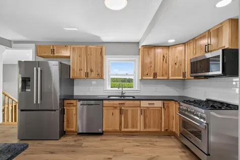 5146 Cleveland Street Veseli MN 55046