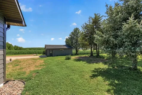 5146 Cleveland Street Veseli MN 55046