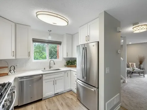 7775 Village Street Chanhassen MN 55317