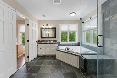 6453 Oxford Road N Shakopee MN 55379