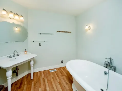 1603 Dodd Road Mendota Heights MN 55118
