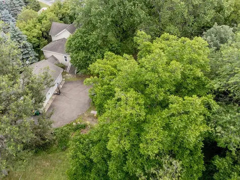 1603 Dodd Road Mendota Heights MN 55118