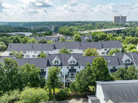 921 / 923 Dartmouth Place SE Minneapolis MN 55414
