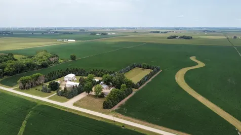 27366 260th Street Worthington MN 56187