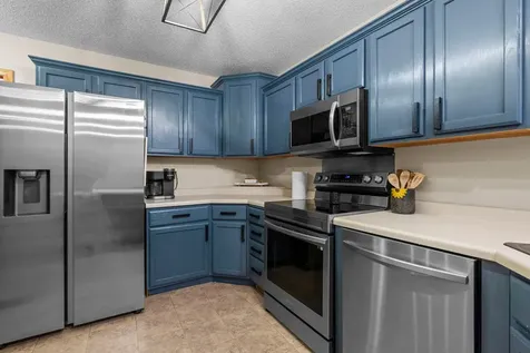 2245 River Rock Lane Shakopee MN 55379