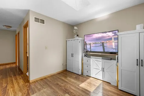 2245 River Rock Lane Shakopee MN 55379