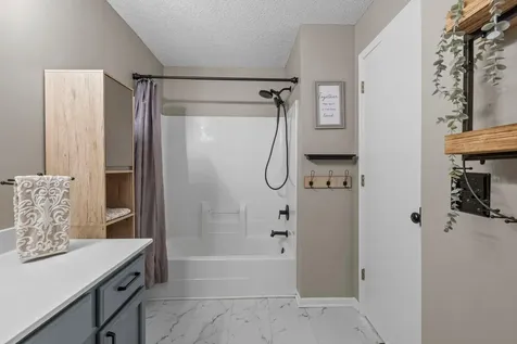 2245 River Rock Lane Shakopee MN 55379