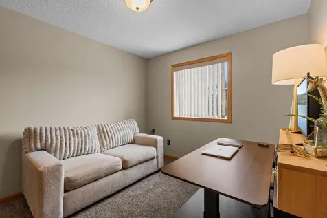 2245 River Rock Lane Shakopee MN 55379
