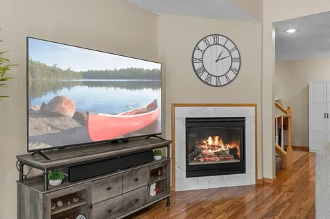 2245 River Rock Lane Shakopee MN 55379