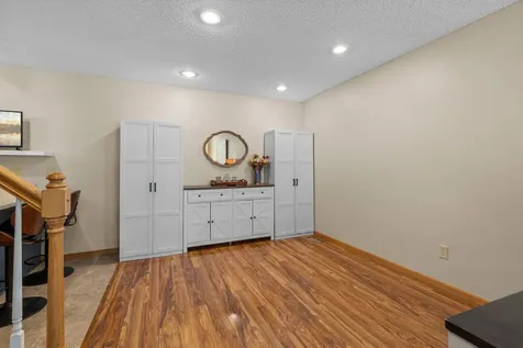 2245 River Rock Lane Shakopee MN 55379
