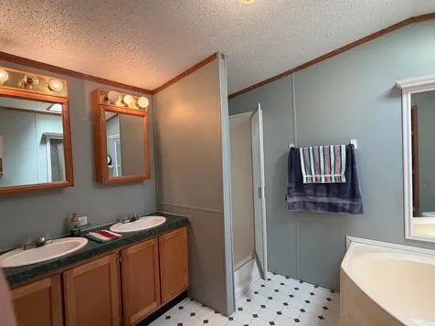 12 Leone Lane Brownsville MN 55919