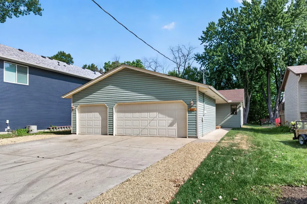 1819 9th Avenue SE Forest Lake MN 55025