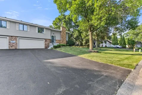 5662 Royal Oaks Drive Shoreview MN 55126