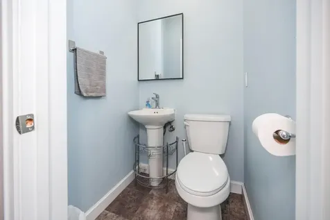 1104 W Lake Drive Detroit Lakes MN 56501