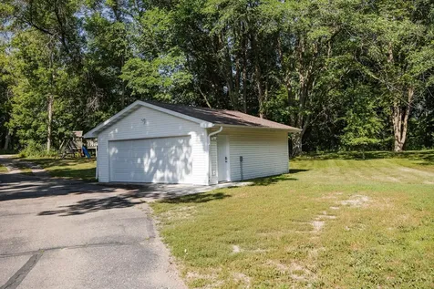 1104 W Lake Drive Detroit Lakes MN 56501