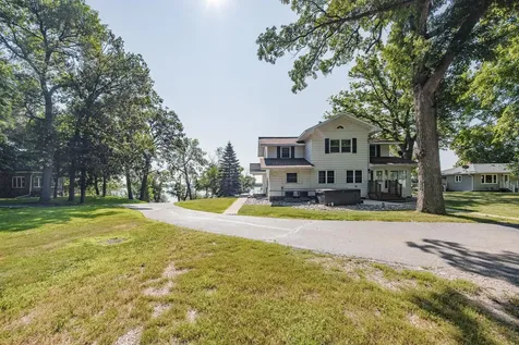 1104 W Lake Drive Detroit Lakes MN 56501