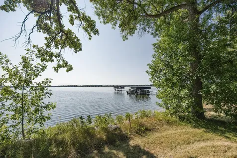 1104 W Lake Drive Detroit Lakes MN 56501