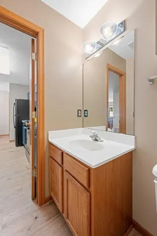 1229 Highpoint Curve Shakopee MN 55379
