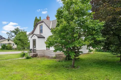 205 Adams Street SE Hutchinson MN 55350