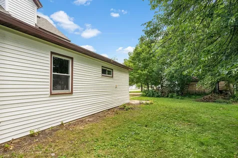 205 Adams Street SE Hutchinson MN 55350