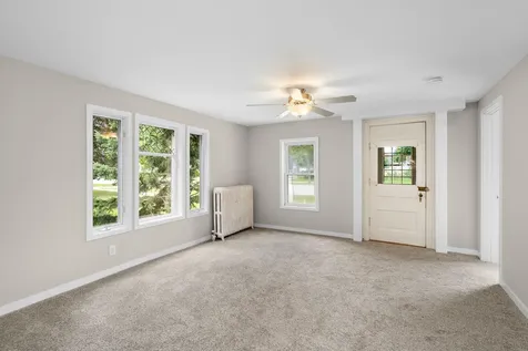 205 Adams Street SE Hutchinson MN 55350
