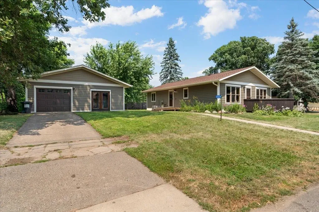 23624 Cross Drive Deerwood MN 56444