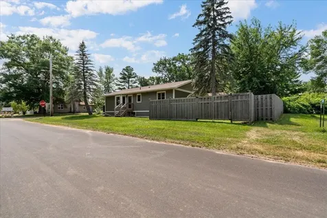23624 Cross Drive Deerwood MN 56444