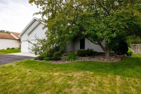 18122 Eventide Way Farmington MN 55024