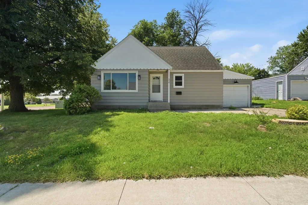 954 Victoria Street Fairmont MN 56031