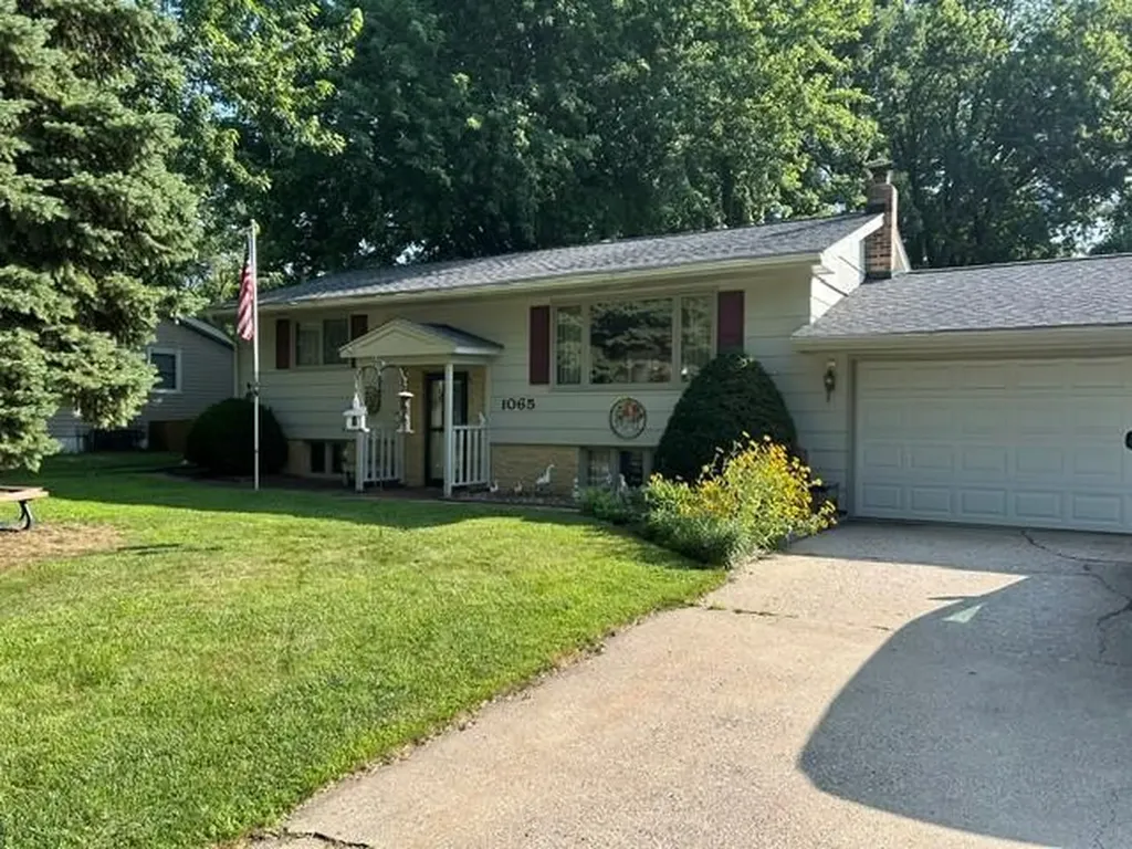 1065 Sherwood Street SE Hutchinson MN 55350