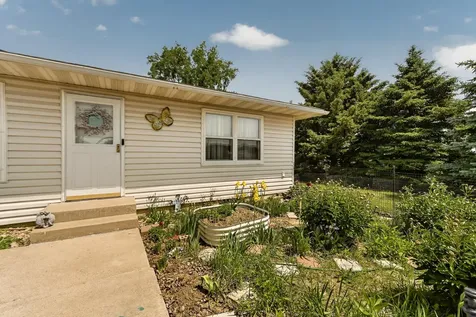 1413 60th Avenue NW Byron MN 55920
