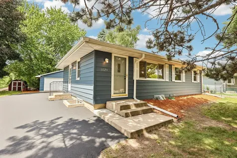 1625 Flag Avenue N Golden Valley MN 55427