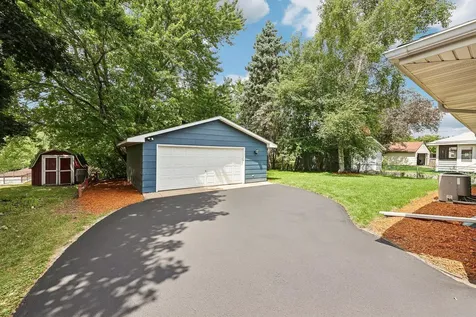1625 Flag Avenue N Golden Valley MN 55427