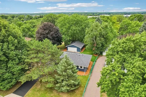 1625 Flag Avenue N Golden Valley MN 55427