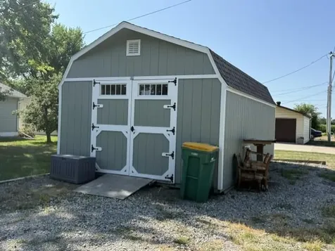 725 6th Street S Breckenridge MN 56520
