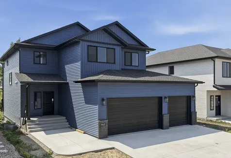 967 61st Avenue W West Fargo ND 58078